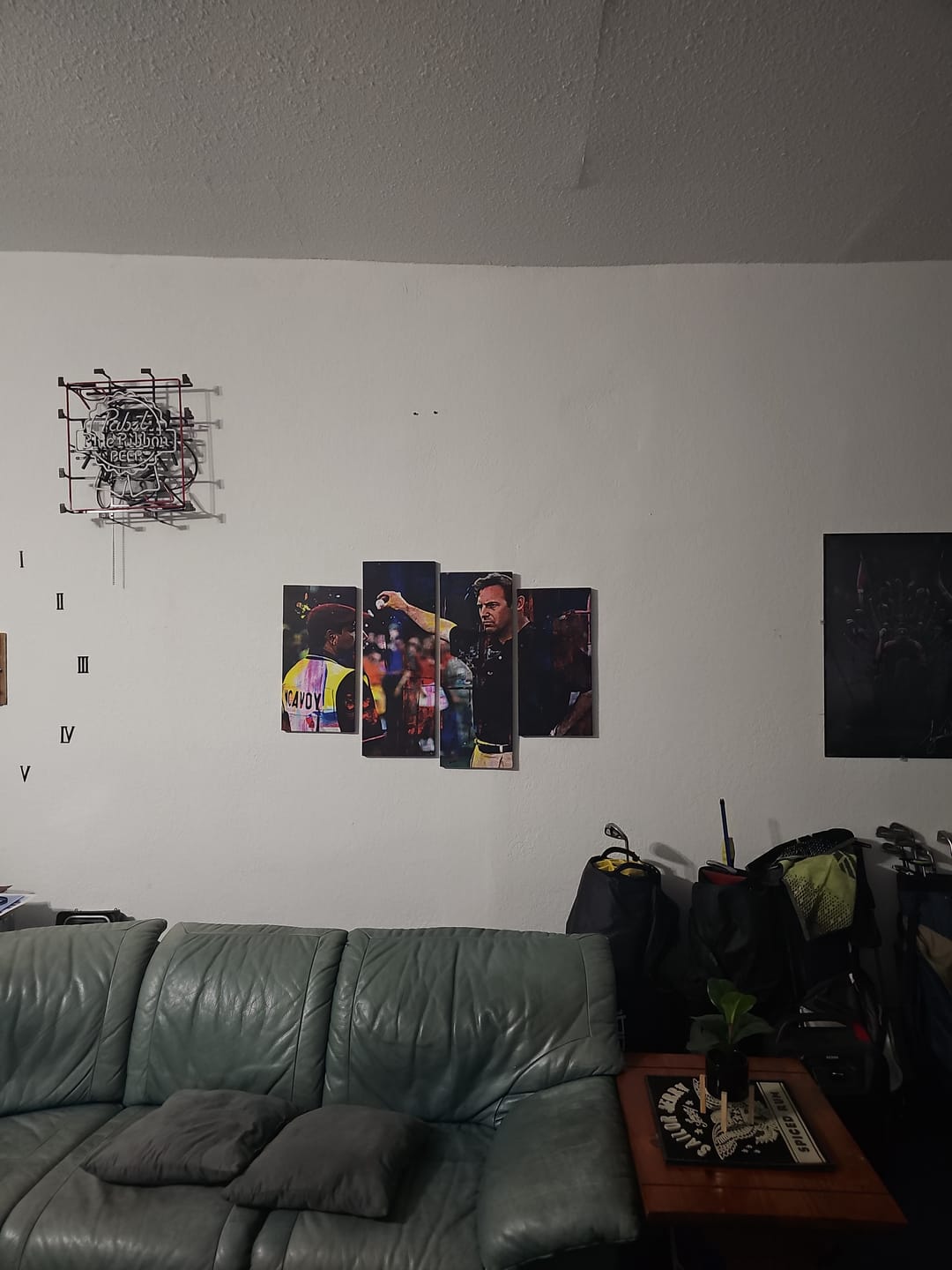 Customer photo review of Tin Cup Final Hole Wall Art