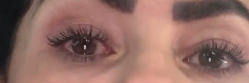 Customer photo review of Suero para pestañas y cejas