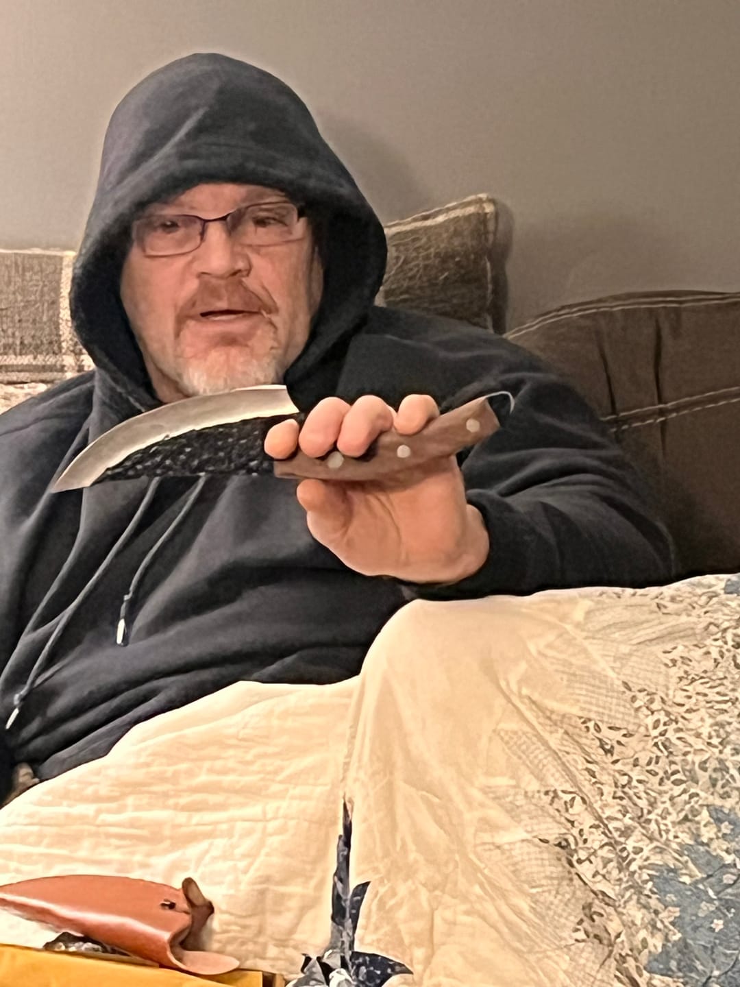 Customer photo review of 2X Pack Caveman Ultimo 1.0 knife (Black+Wood)