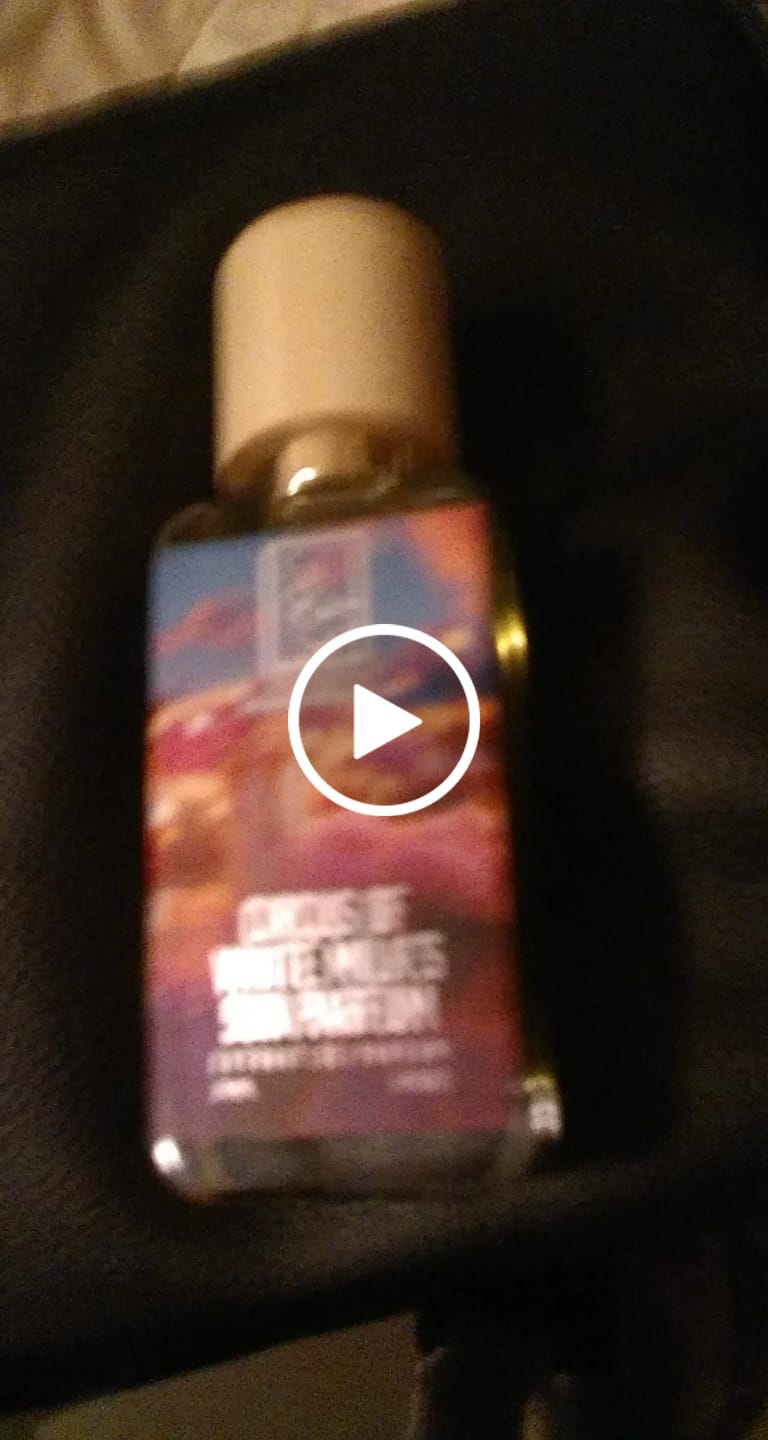 Customer video review of Circus Of White Milk's Sun Parfum