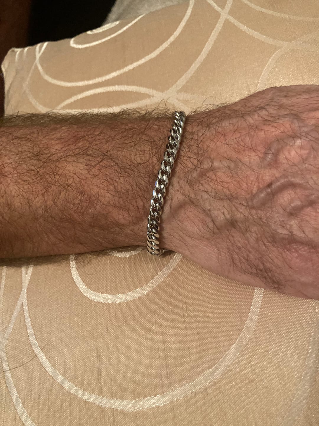 Customer photo review of Stainless Steel 6mm Diamond Cut Curb Chain Bracelet