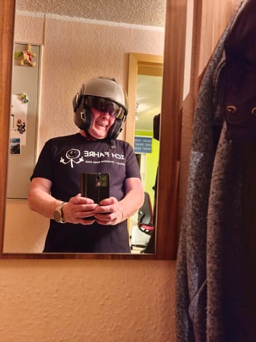 Customer photo review of Ich fahre - T-Shirt (Personalisiert)