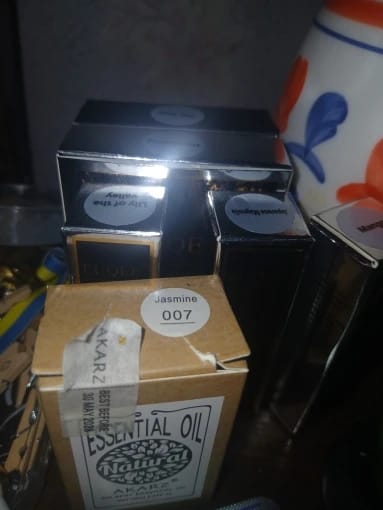 Customer photo review of Fragrance Oil Roller 10ml Strawberry Watermelon Mango — Clear | KIMLUD