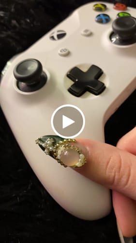 Customer video review of Green Queen - RTS