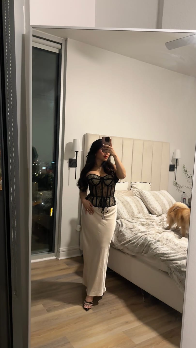 Customer photo review of Olivia corset