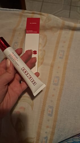 Customer photo review of Oil Sucker Extreme Mattifying Alkaline Primer