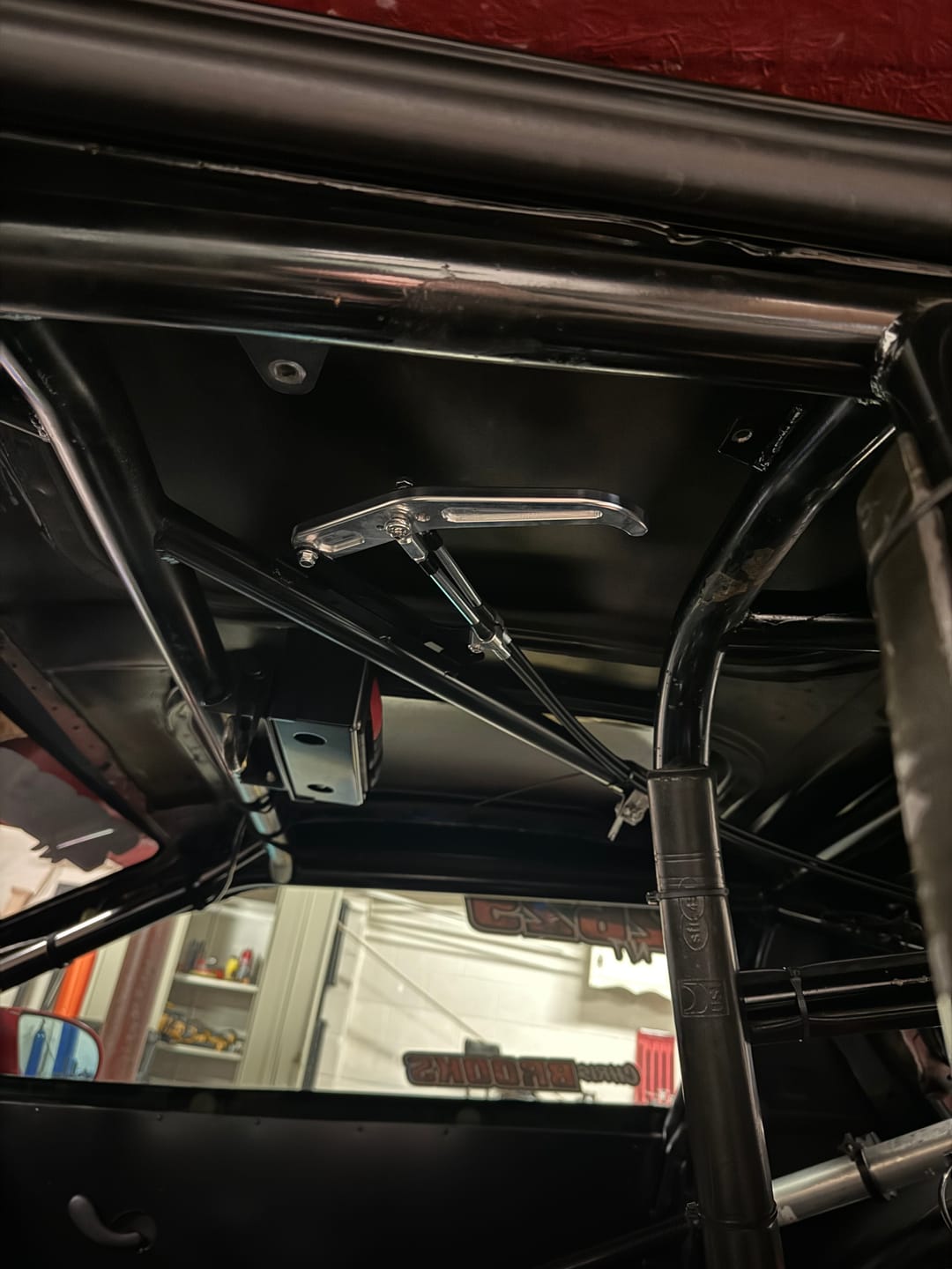 Customer photo review of Motion Raceworks Dual Billet Parachute Handle Release Lever & Cable Mount Kit 14-020D