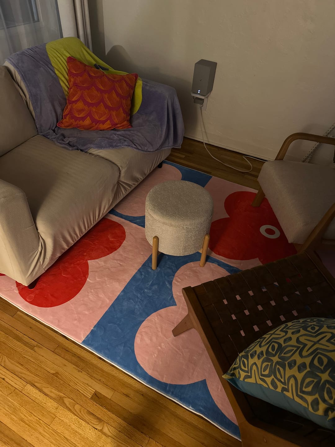 Customer photo review of Multicolor Four Leaf Clover Rug