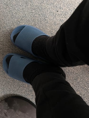 Customer photo review of Orthopädischer Hausschuh Cloudly™