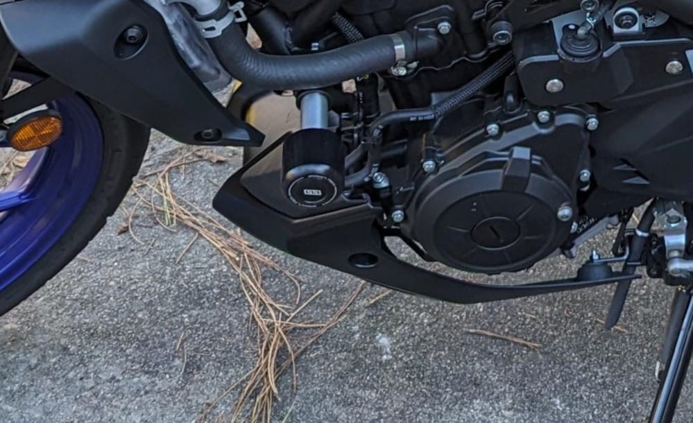 Customer photo review of Crash Pads / Frame Sliders for Yamaha R3 & MT03