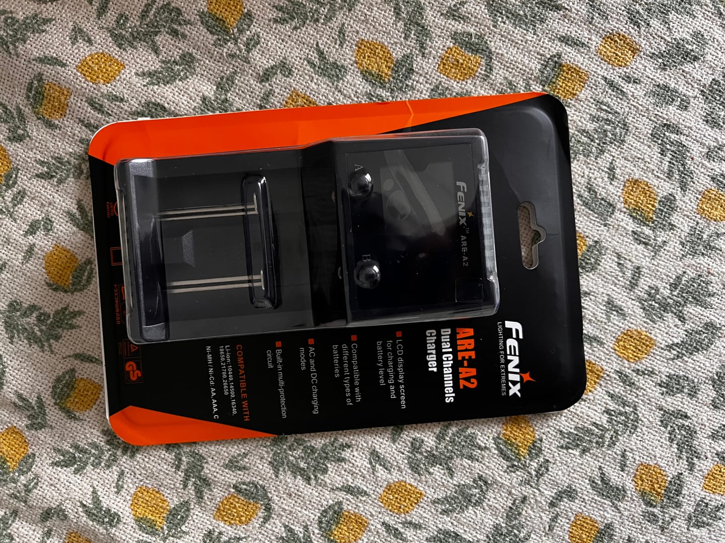 Customer photo review of Fenix ARE-A2 - Chargeur de batterie intelligent à 2 canaux