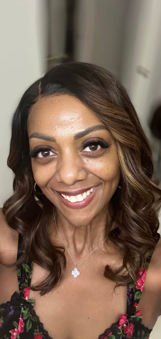 Customer photo review of The Complete All in One Wig Install Kit
