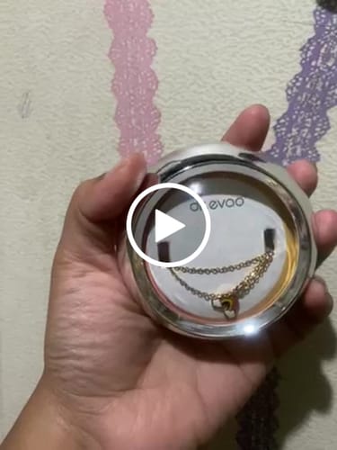 Customer video review of rainbow cloud necklace - GP