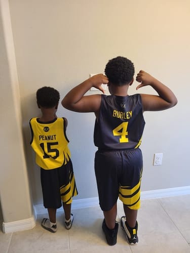 Customer photo review of Custom Royal White Chest Slash Patttern Double Side Sports Uniform Basketball Jersey