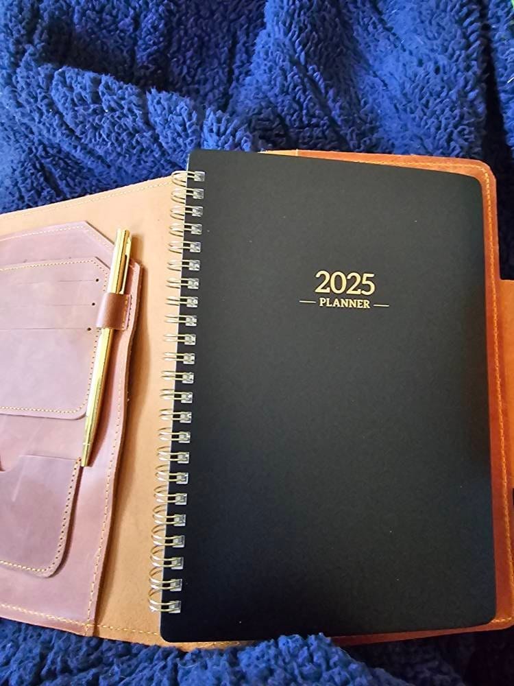 Customer photo review of 2025 Leather Planner, Personalized Refillable Leather Journal A5 Size + Free Pen