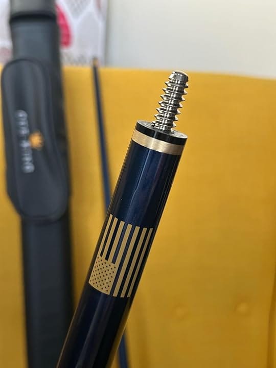 Customer photo review of Cue-King Premier 2.0 Professional Billiard Cue, 10.5mm tip, 20oz, 50/50 jointed, Leather bag included