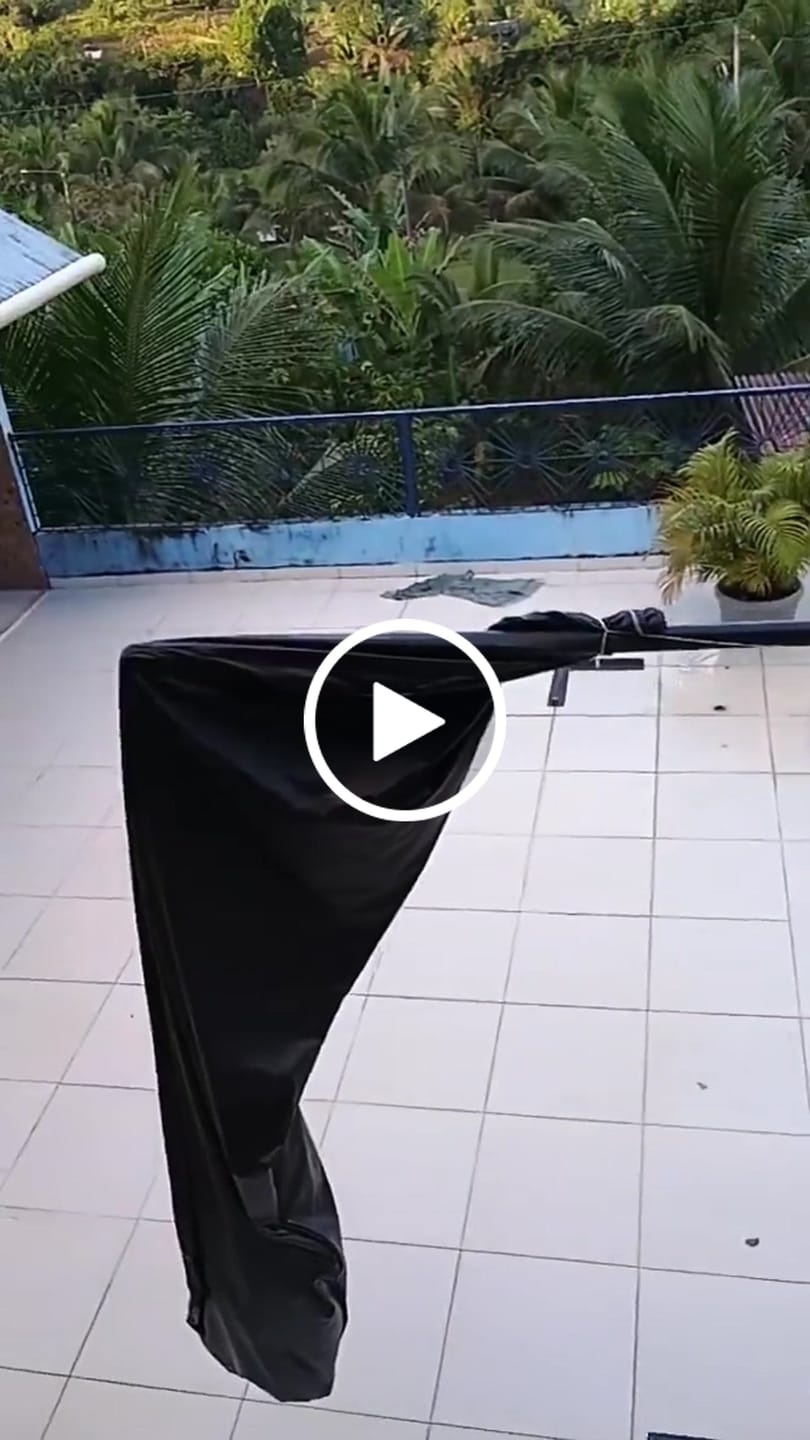 Customer video review of Capa Impermeável para Guarda-Sol e Ombrelone 210D
