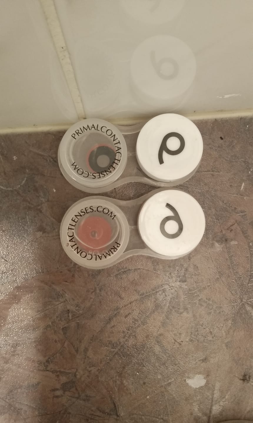 Customer photo review of PRIMAL® Contact Lens Case