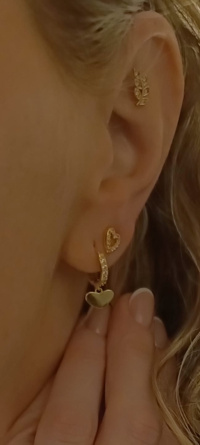 Customer photo review of Amore Heart Hoop Earrings Gold