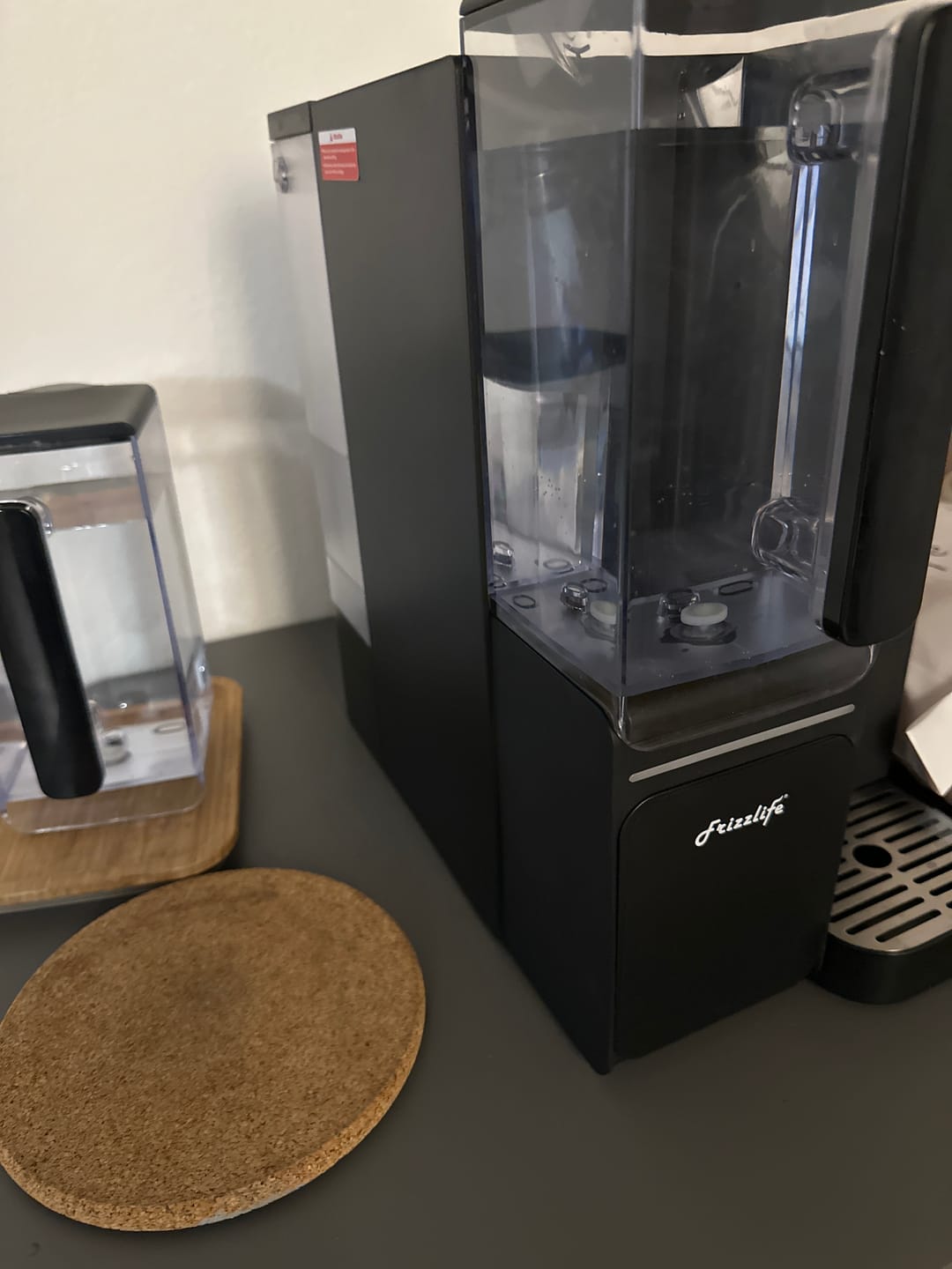 Customer photo review of Frizzlife WB99 Countertop Reverse Osmosis System, Alkaline RO Water Filter with Portable Water Pitcher, NSF/ANSI 58 Certified Elements, TDS & Filter Life Monitoring, No Installation USA Tech Support
