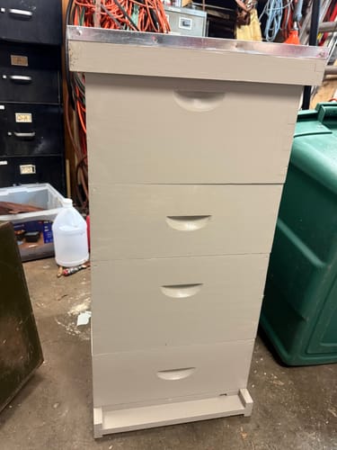 Customer photo review of BeeCastle Natural Hive 10 Frame 4 Layer Cedar Wood Beehive Kit:Elevate Your Beekeeping Journey Naturally! Includes 2 Deep Boxes and 2 Super Boxes with Premium Wooden Frames and Beeswax Plastic Foundation