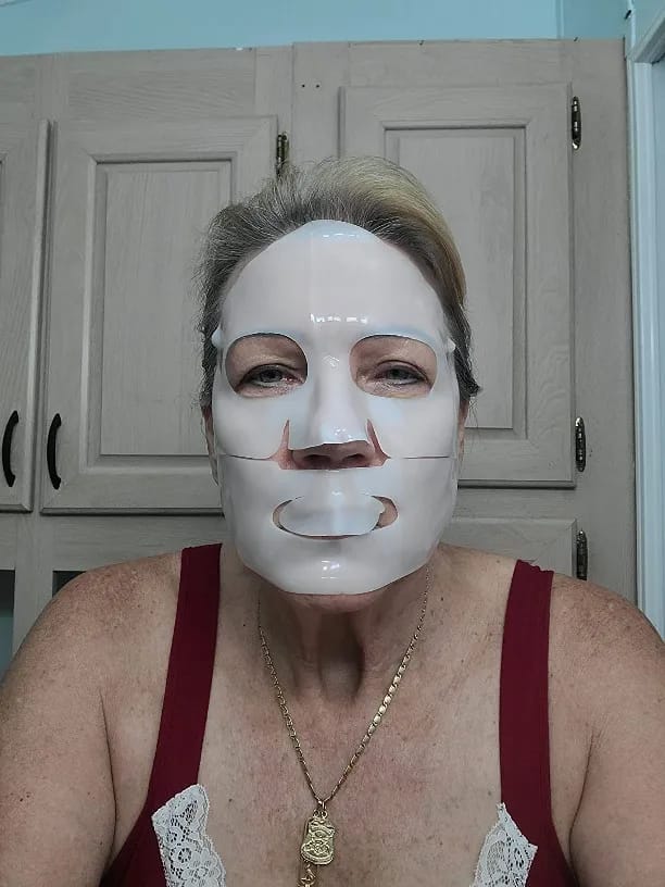 Customer photo review of Bio-Collagen Face Mask