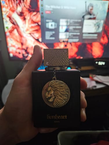 Customer photo review of Armaf Club De Nuit Lionheart Eau de Parfum Spray for Men 3.4 oz