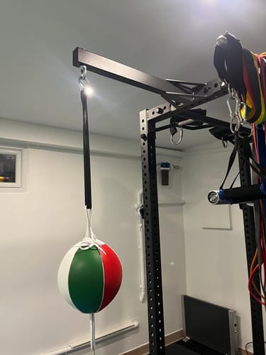 Customer photo review of R8 Boxsack Halterung