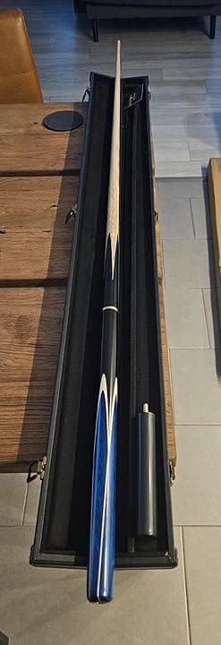 Customer photo review of Cue-King Pro Series 001 57" 19oz Snooker and Pool Cue 3/4 Jointed with Case and Extension