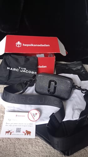 Customer photo review of Marc Jacobs Women's The Snapshot DTM Black