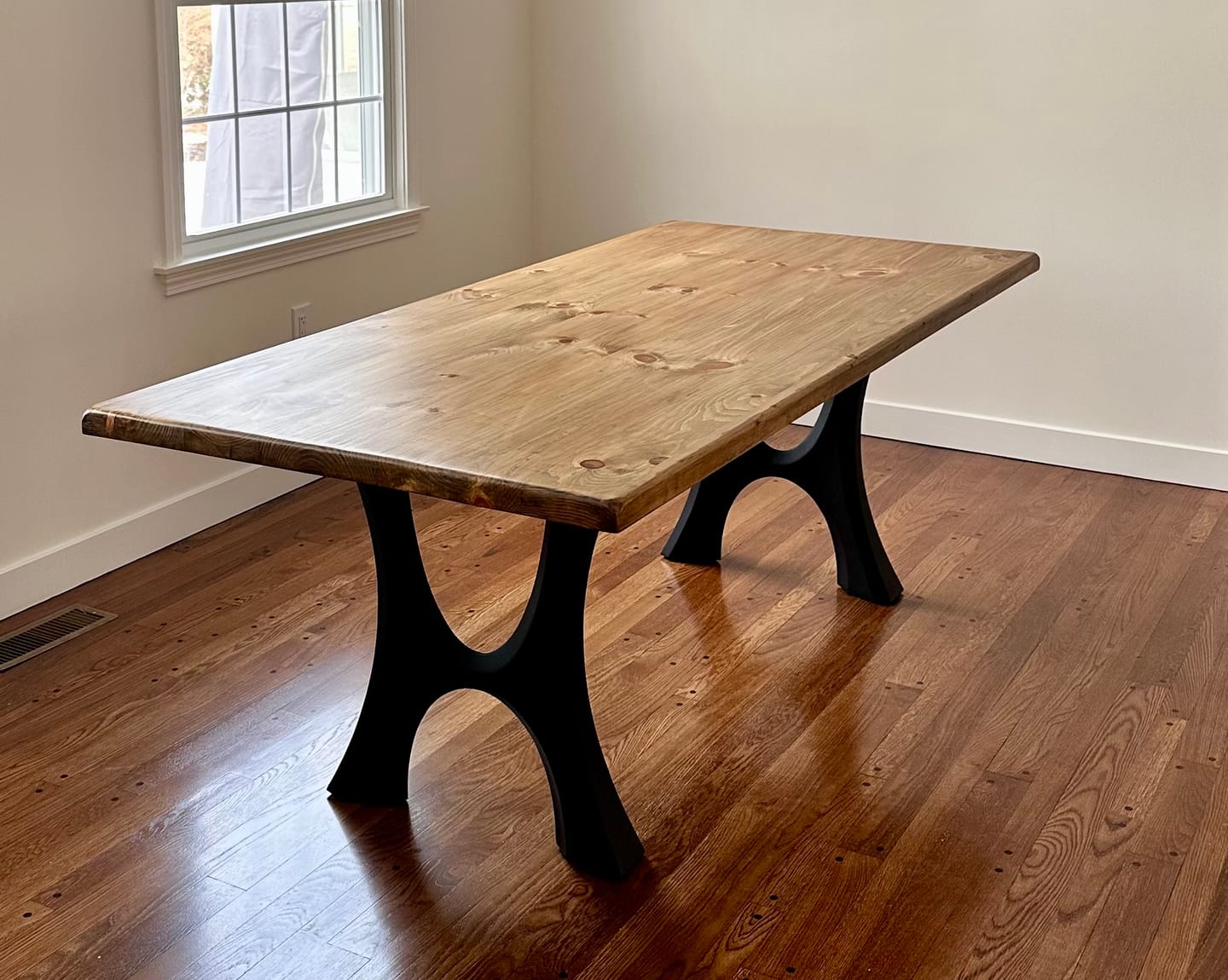 Customer photo review of Table Legs 405 Haru 28H Metal Dining Furniture Legs