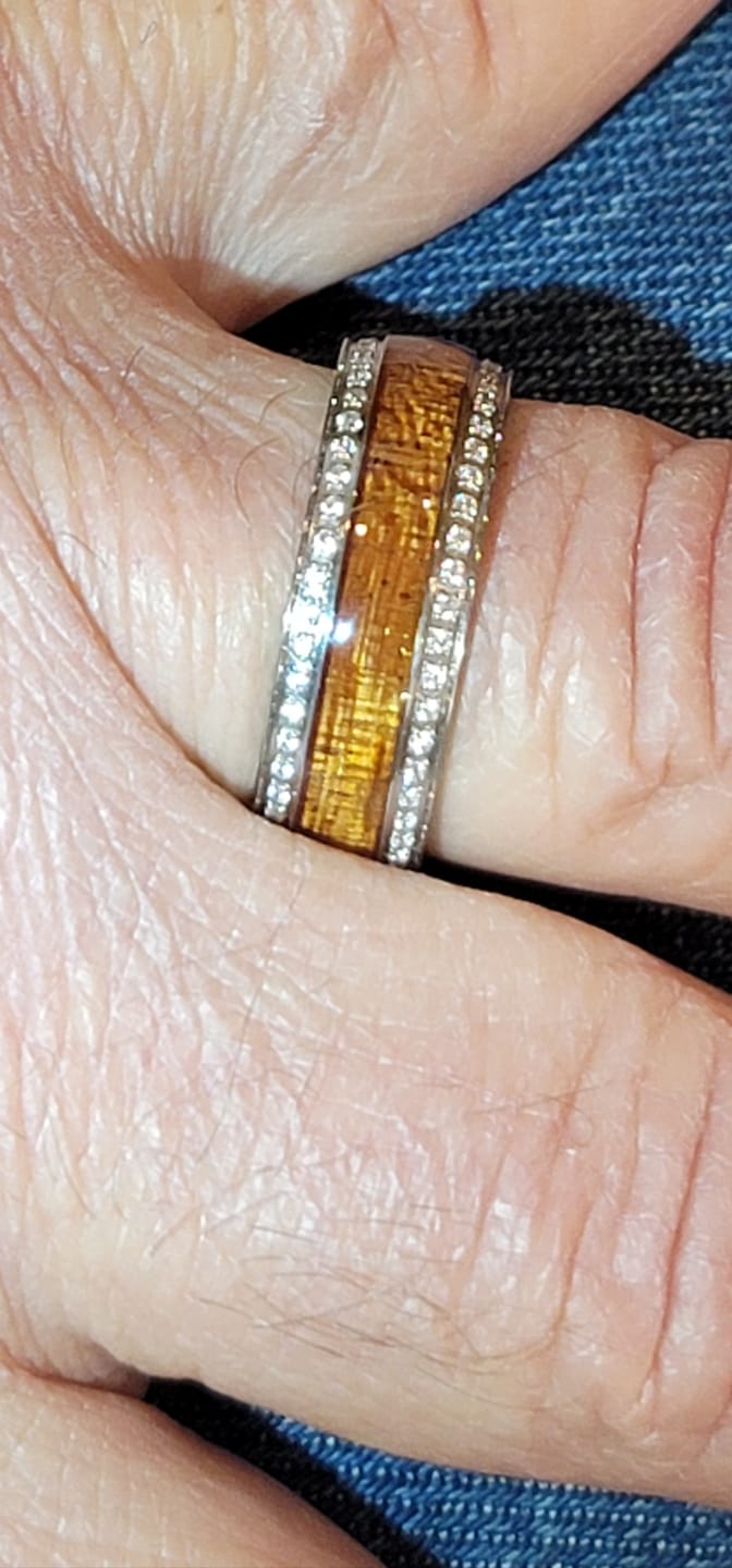 Customer photo review of 8mm - Mens Titanium Wedding Band W/ Koa wood and diamonds