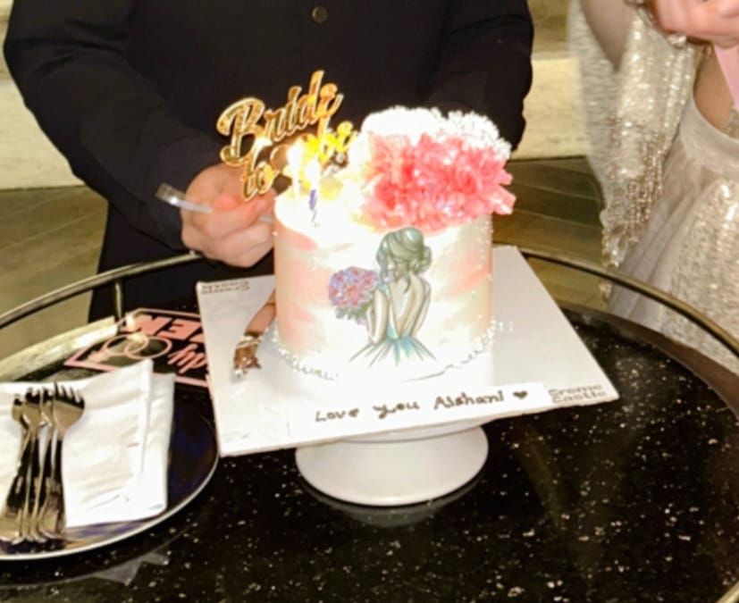 Customer photo review of Floral Bride to be Cake