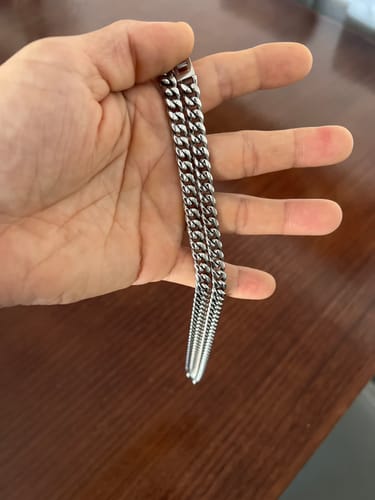 Reseña con foto de un cliente sobre Cadena Cuban Link 8mm