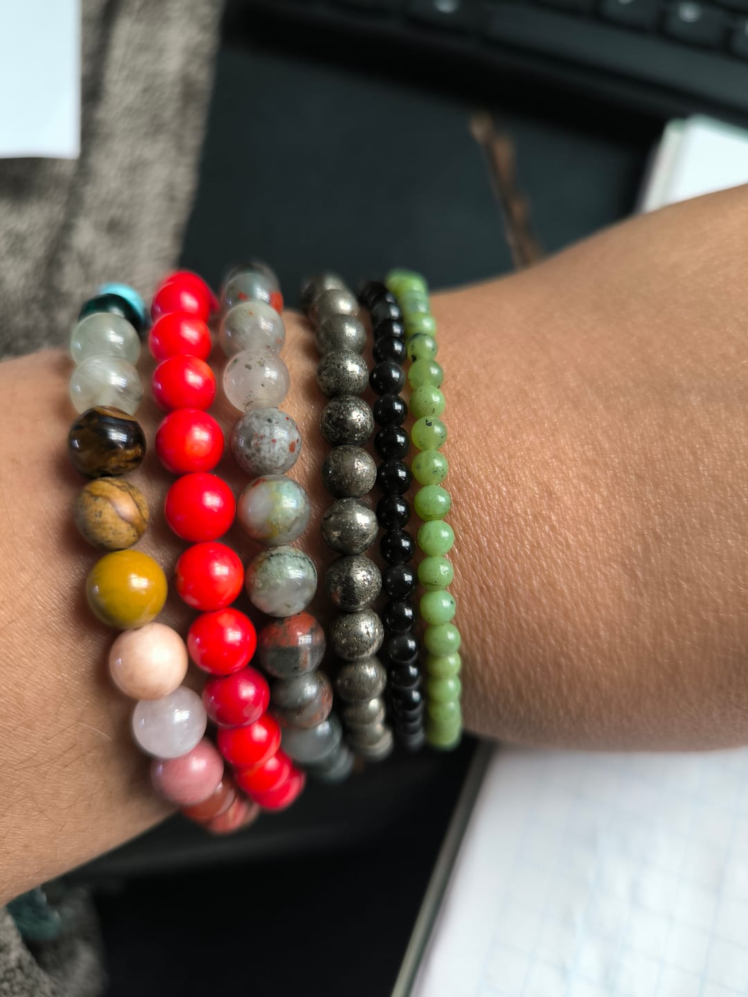 Customer photo review of Pulsera de Obsidiana Negra 🖤🛡️💡 (4 mm) Protección e Iluminación