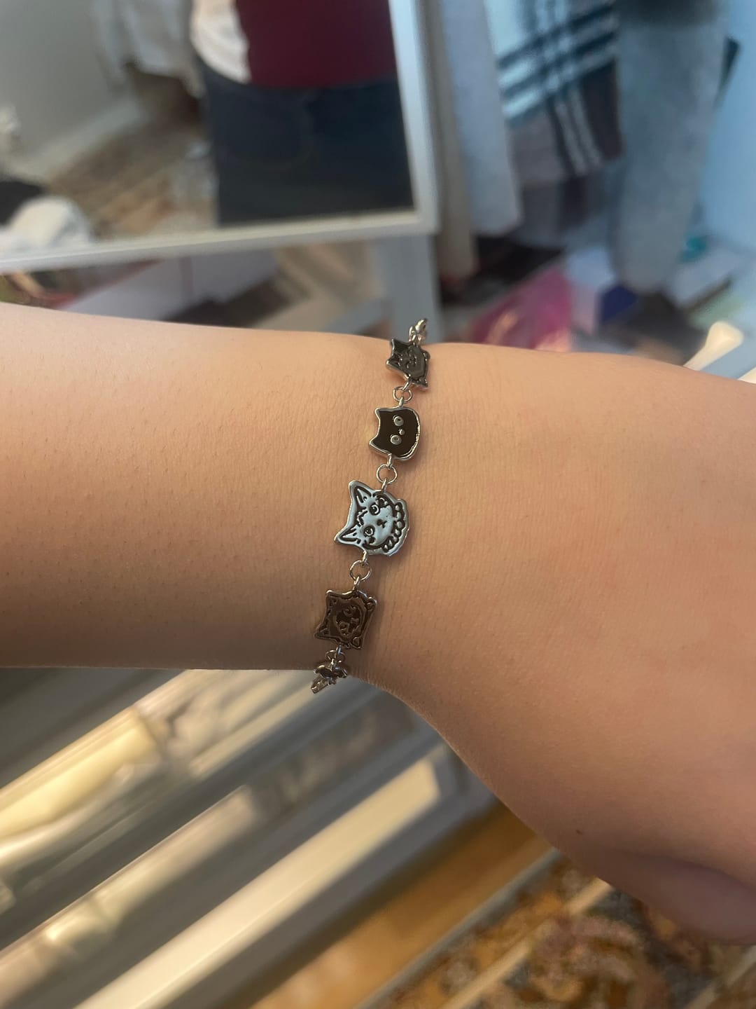 Customer photo review of "Graffiti Kitten" Platinum Plated Sleek Adjustable Chain Bracelet