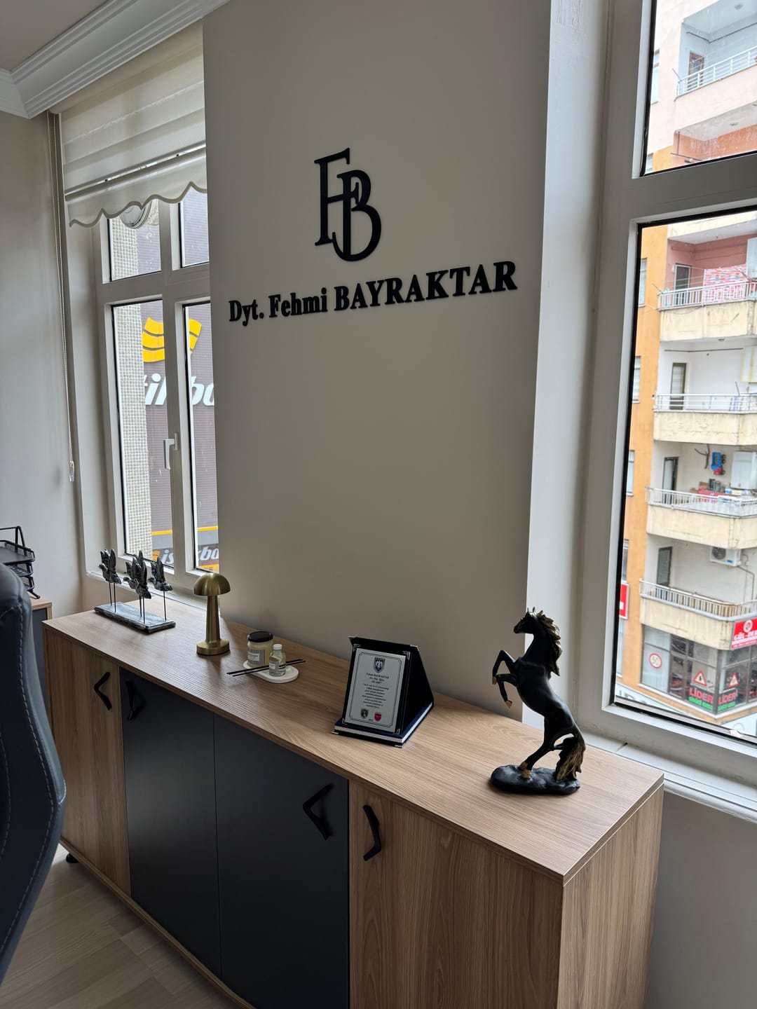 Customer photo review of Duvar Logosu - Yazısı