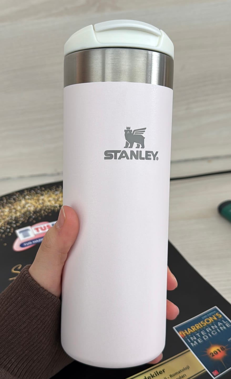 Customer photo review of Stanley The Aerolight Transit Mug Rose Quartz Metallic 0.47L