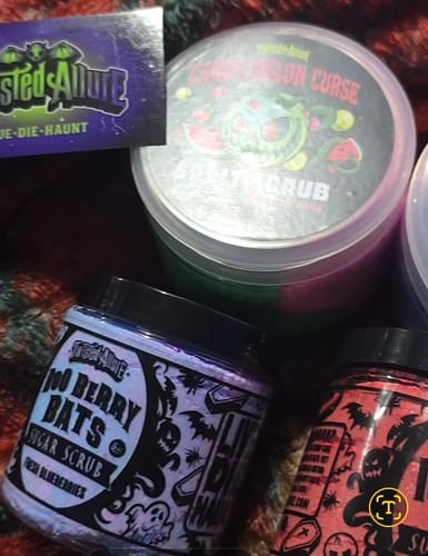 Customer photo review of Candy Melon Curse Split Scrub ( Watermelon & Bubble Gum)