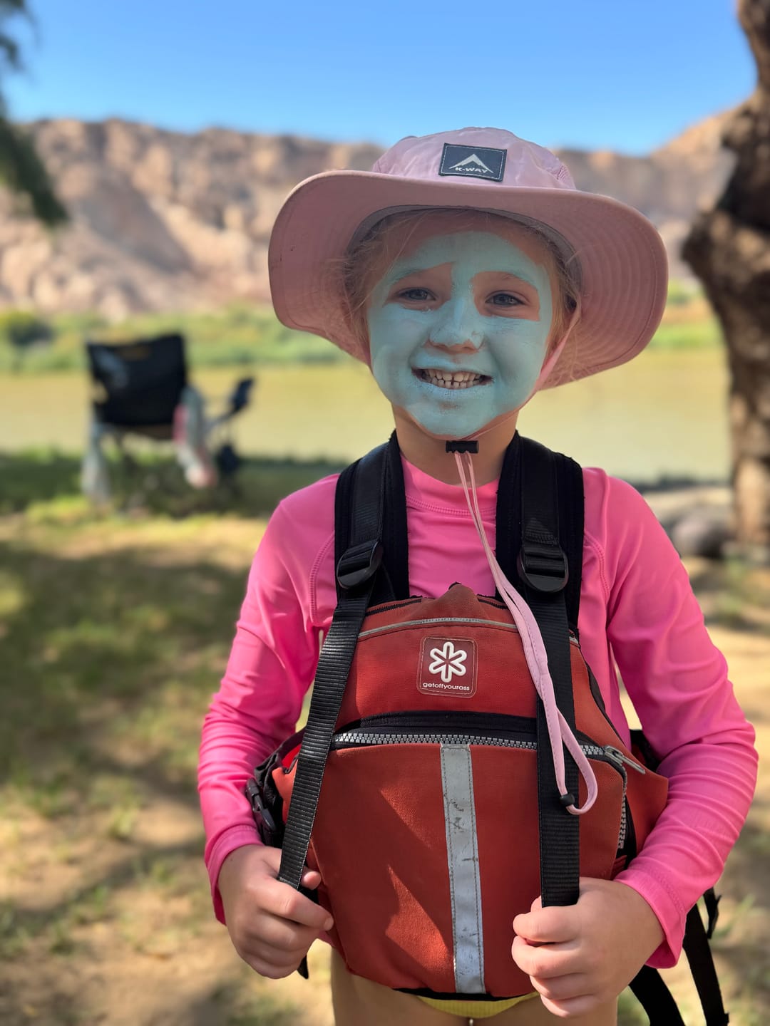 Customer photo review of Sun Stick Pink Surf Clay Mineral SPF50+ 26g