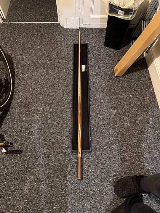 Customer photo review of Cue-King Premier 400 Snooker Cue, Pool Cue, Handmade 57" 18oz 3/4 Jointed with Case, Zebra Wood Cue with Hardcase, Extension and Microfibre Cue Towel