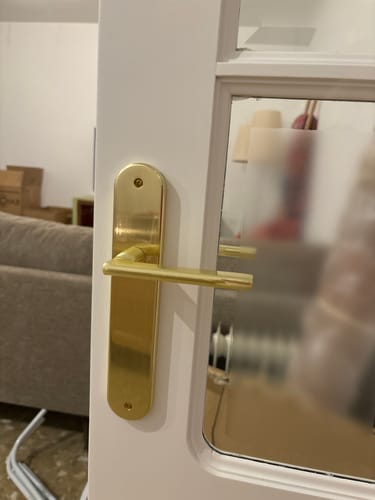 Customer photo review of Manilla placa ovalada rental en Aluminio dorado satinado