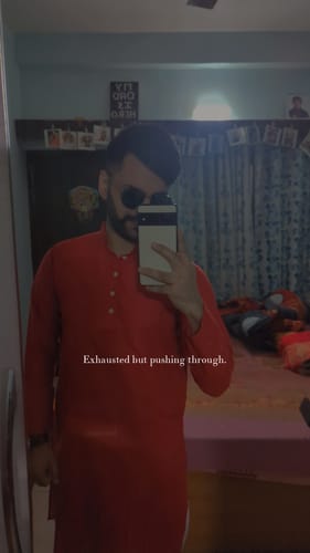 Customer photo review of Captain |  Black and Silver Polarized Round Sunglasses - PMG3982