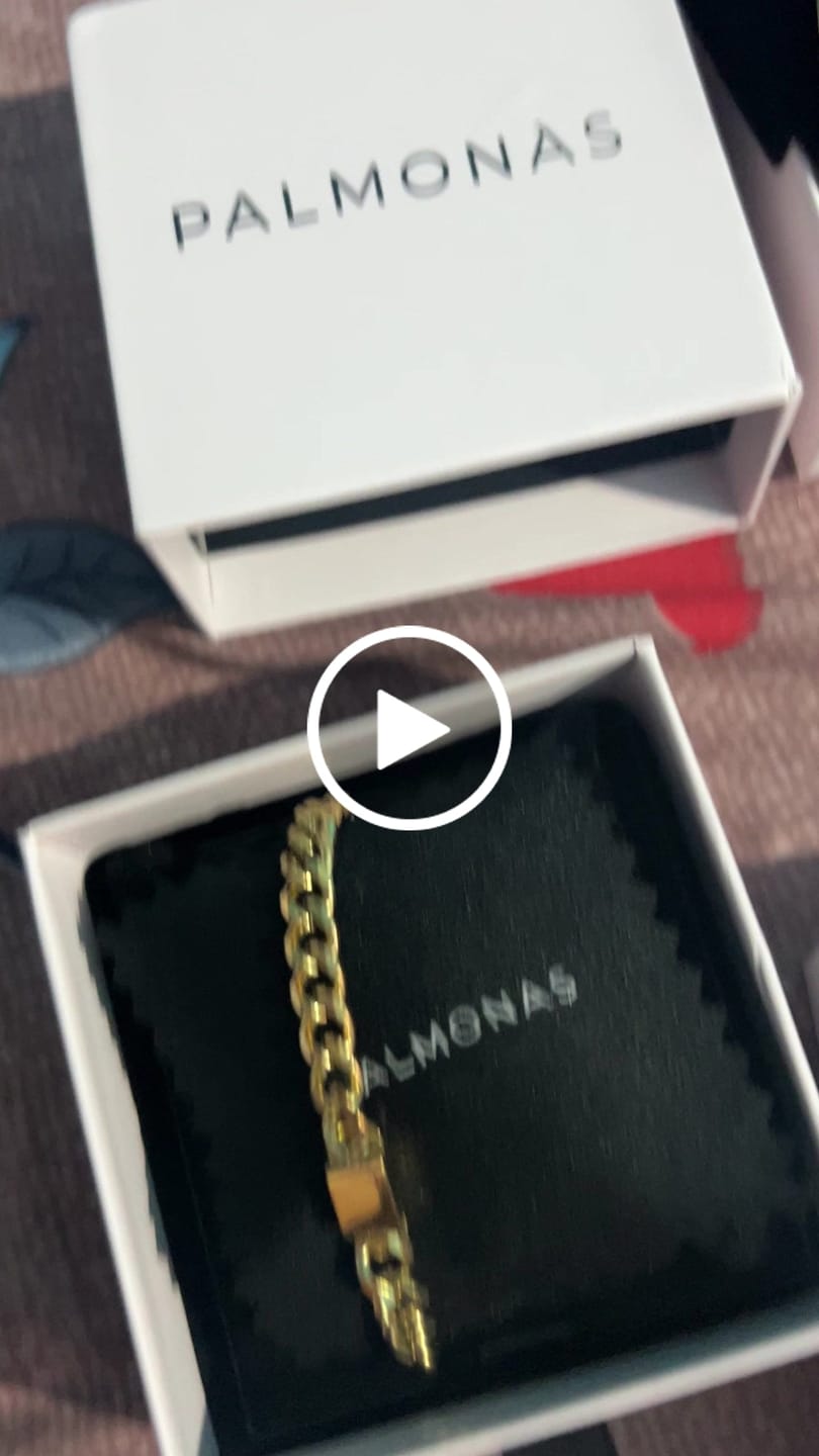 Customer video review of Golden Bows Drop Earrings
