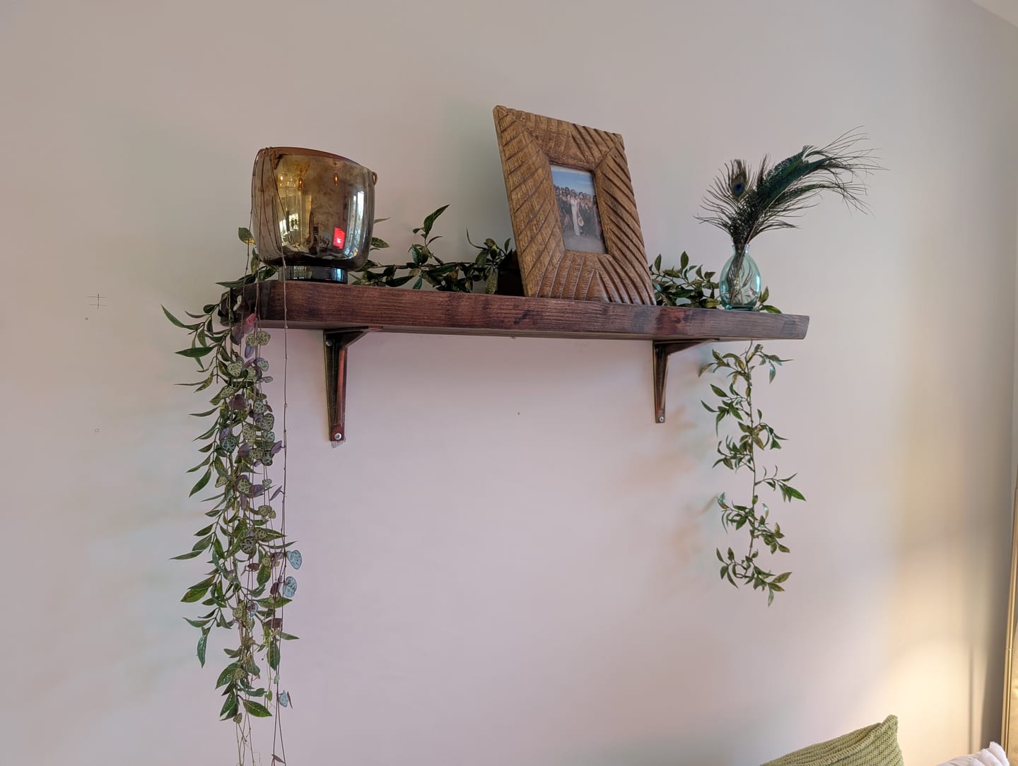 Customer photo review of Heritage Solid Brass Shelf Bracket