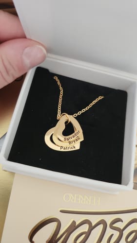 Customer photo review of Kette mit personalisierten Herzen
