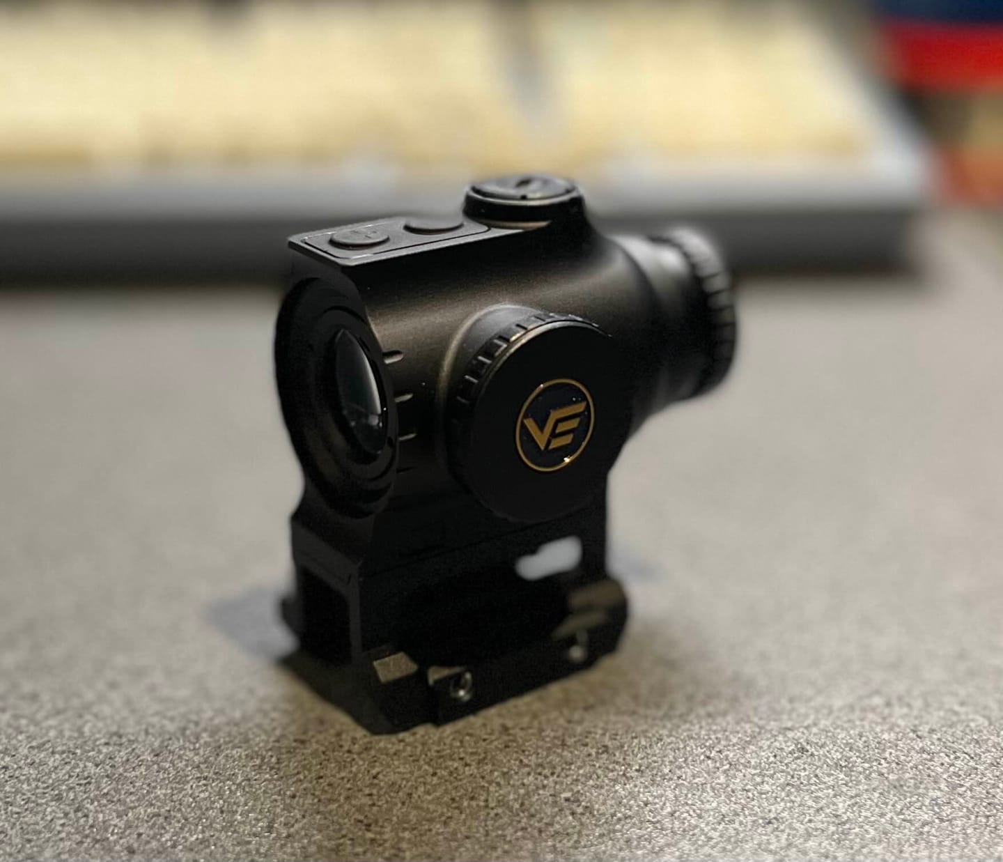 Customer photo review of Vector Optics SCPS-M10 Paragon 1X18 Mini Prism Scope