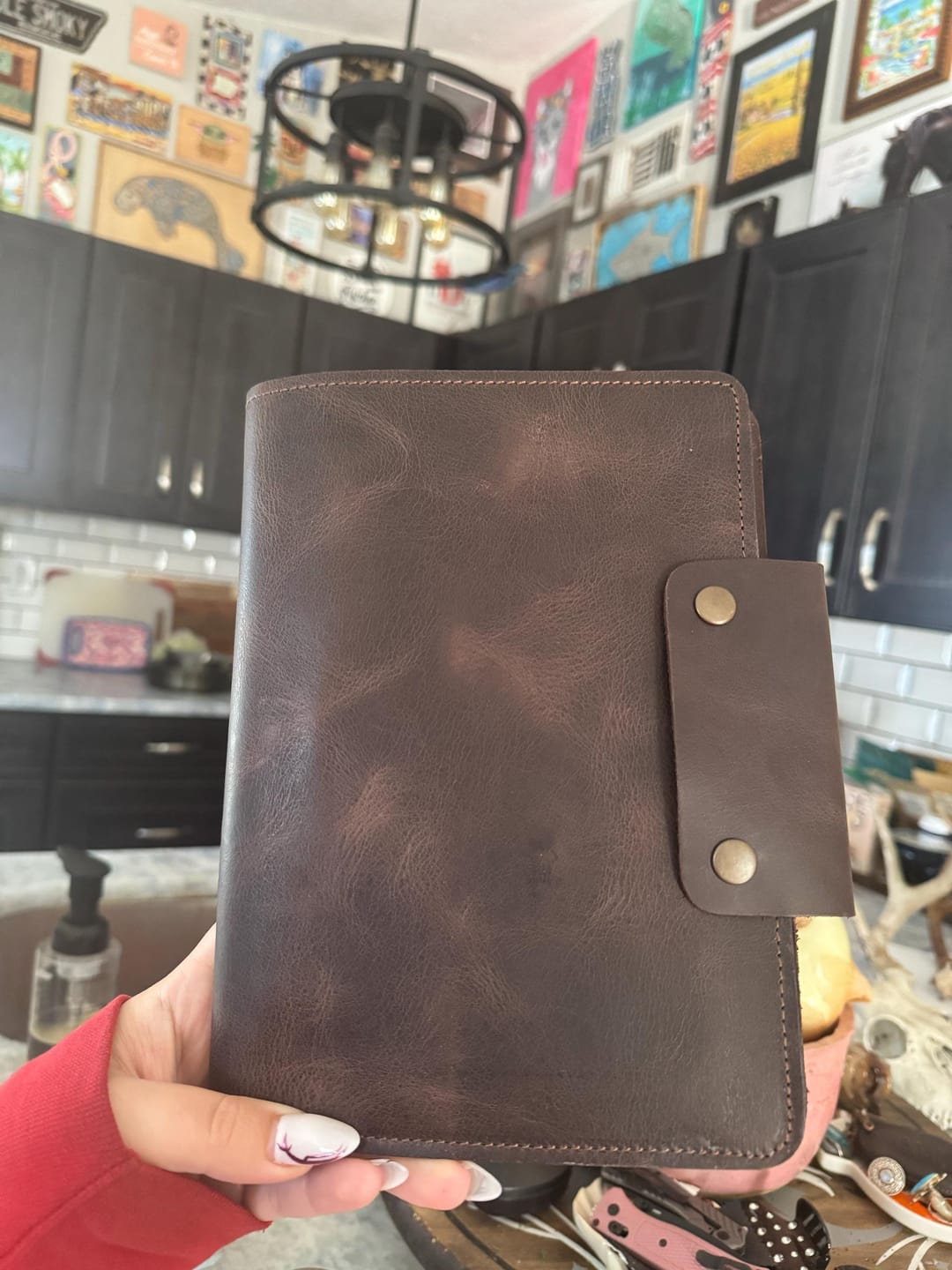 Customer photo review of 2025 Leather Planner, Personalized Refillable Leather Journal A5 Size + Free Pen