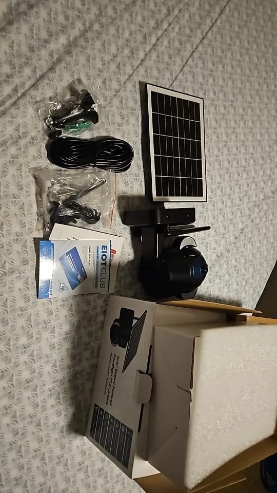 Customer photo review of Caméra Solaire WiFi Longue Portée | Surveillance 24/7 & Sécurité Optimale