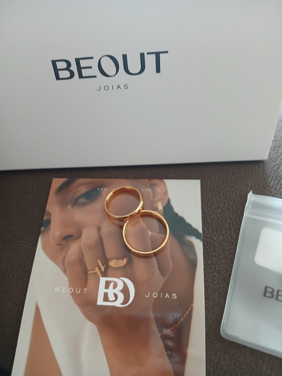 Customer photo review of Aliança Clássica Banhada em Ouro 18k